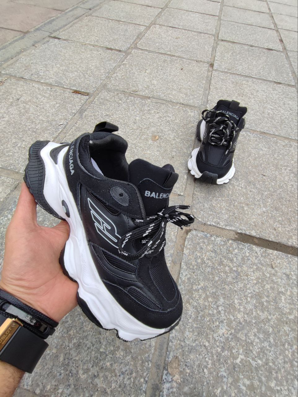 کتونی بالنسیاگا کارگو مشکی سفید کد 2049 balenciaga cargo sneaker