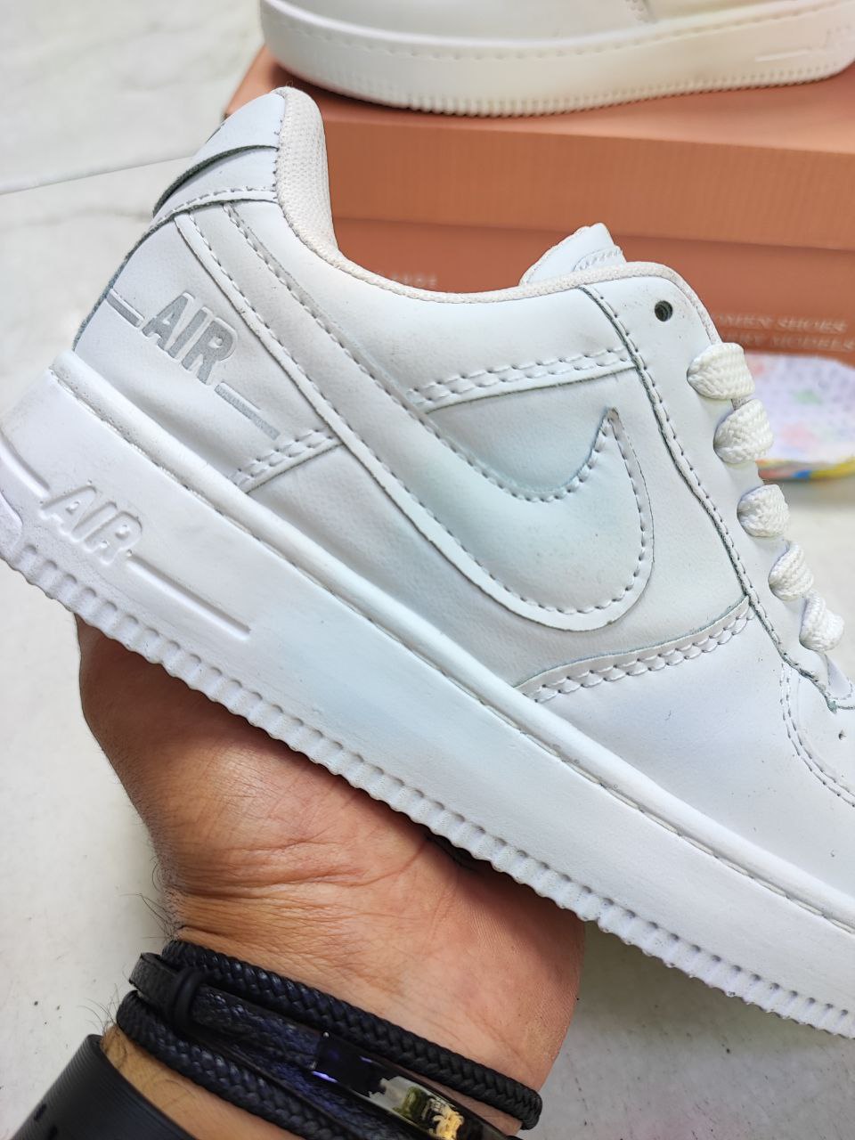 ایرفورس ست زنانه و مردانه و بزرگپا  Nike Air Force کد 2072 کتونی ست زنانه و مردانه برند نایک مدل ایرفورس Nike Air Force کد 2072