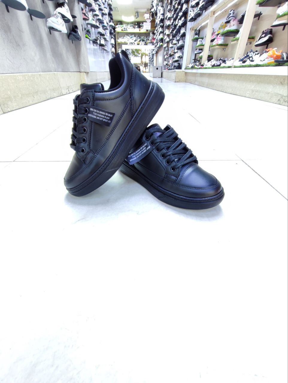 کتونی ضد آب مدل زئوس برند های مد کد 2115 کتونی ضد آب مدل زئوس برند های مد کد 2115