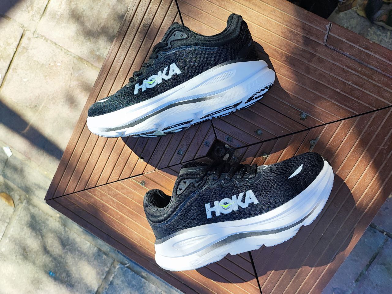 کتونی ورزشی هوکا باندی مشکی و سفید کد 2117 کتونی ورزشی هوکا باندی مشکی و سفید کد 2117