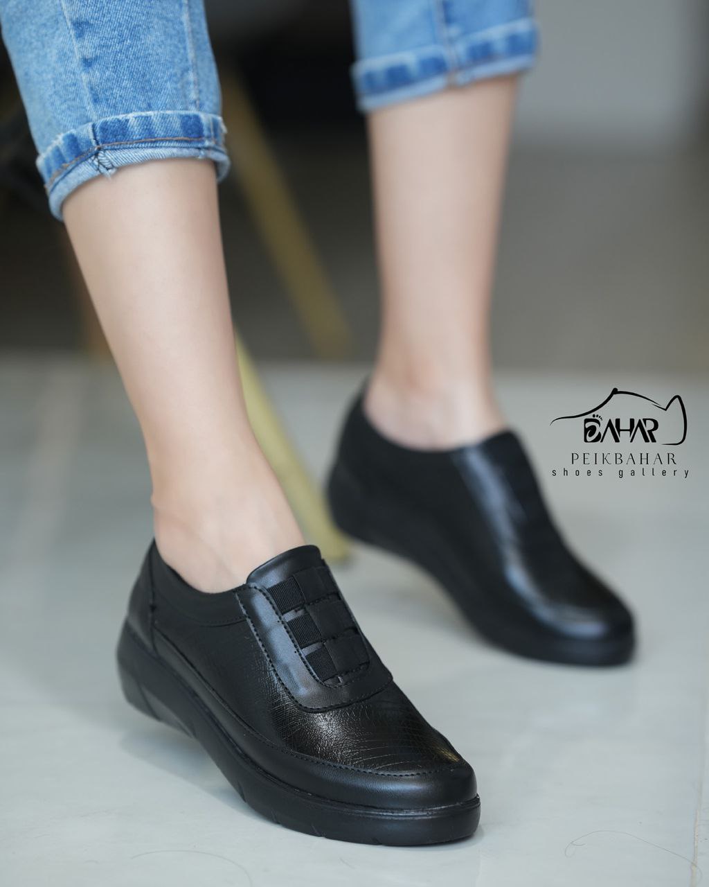 کفش طبی دست دوز زنانه چرمی کد 3060 Women's handmade leather medical shoes, code 3060