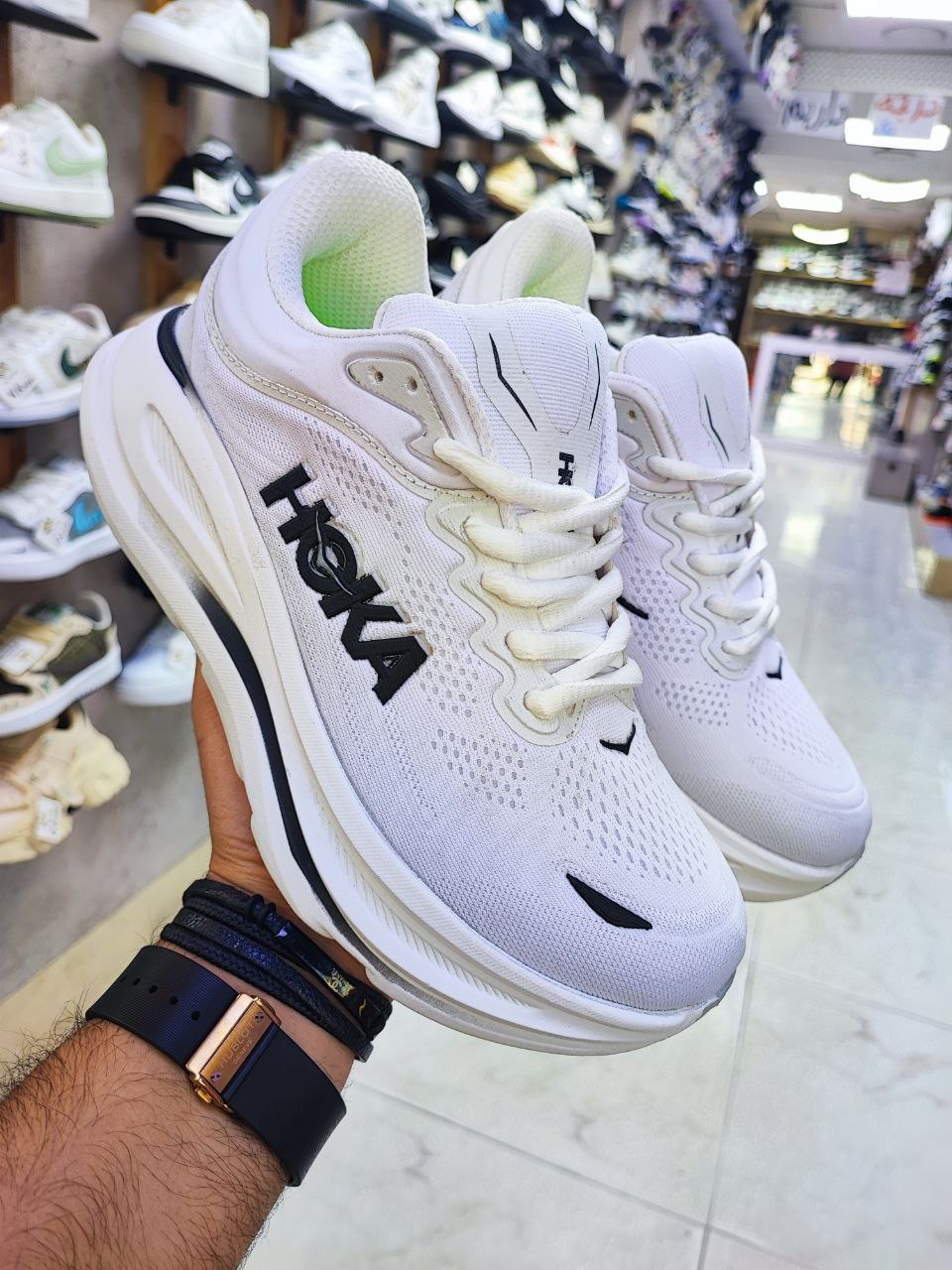 کتونی ورزشی هوکا باندی سفید کد 2118 Hoka Bandai white sports bra code 2118