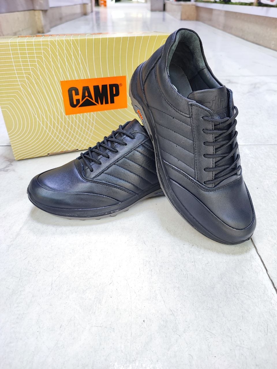 کفش مدل آدیداس شرکت کمپ تمام چرم طبیعی کد 2131