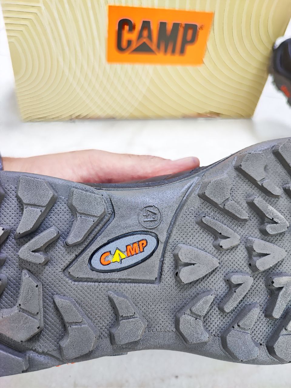 کفش مدل آدیداس شرکت کمپ تمام چرم طبیعی کد 2131