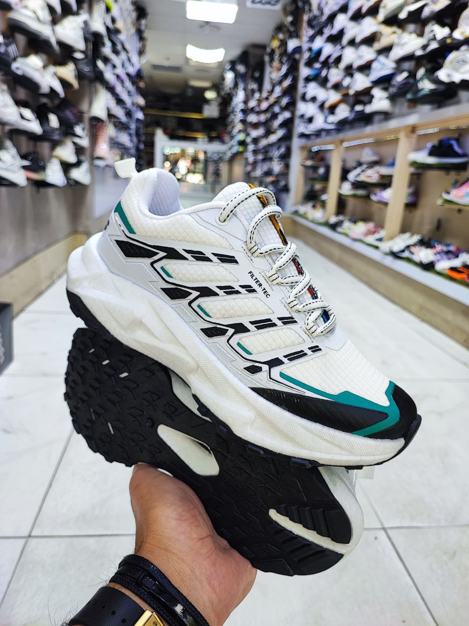 کتونی سالامون هایکینگ زیره بامیکو اصل کد 2141