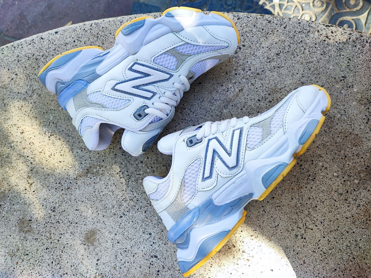 کتونی زنانه نیوبالانس 9060 کد 3076