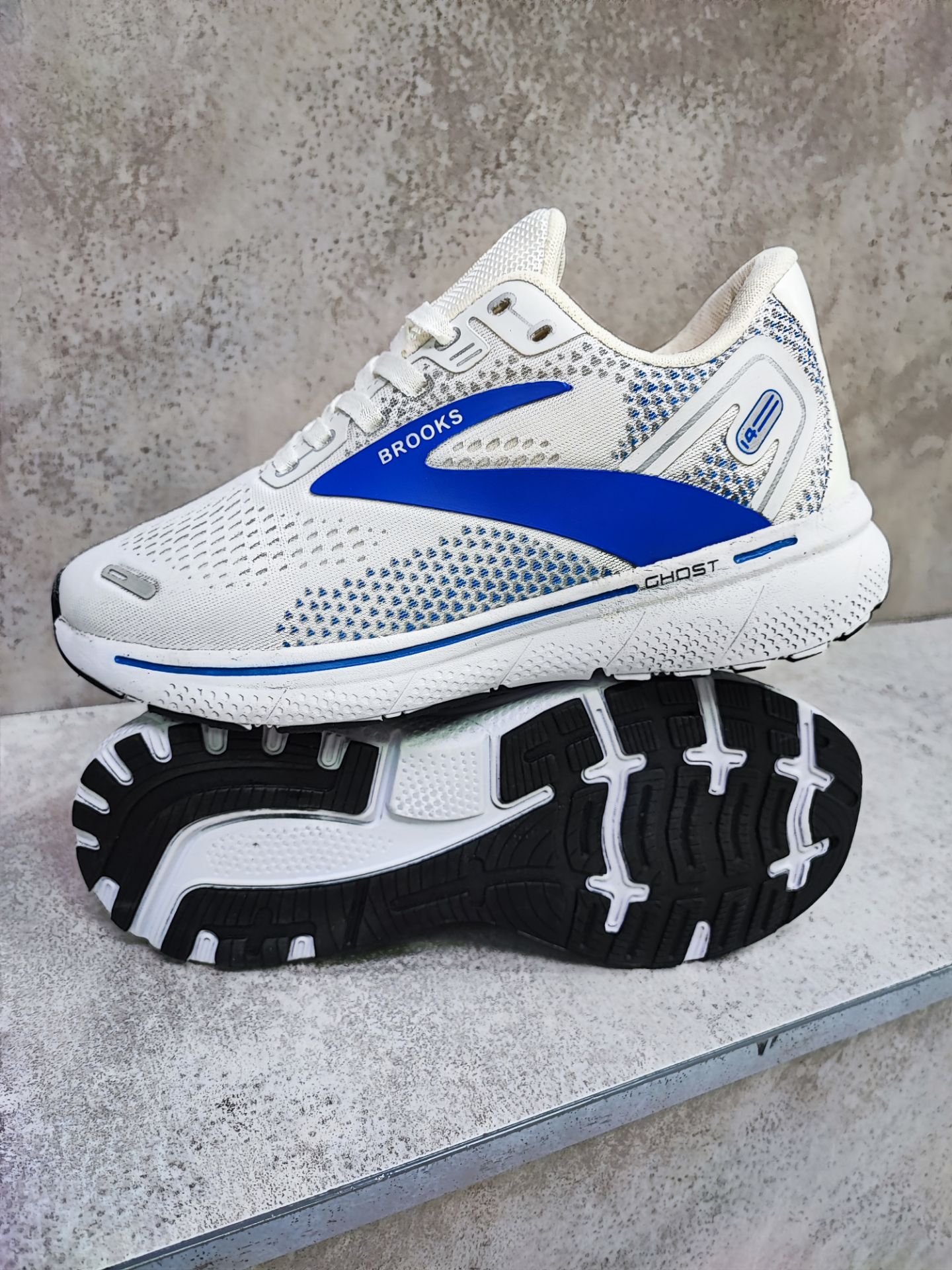 بروکس (Brooks) سفید آبی کد 2309